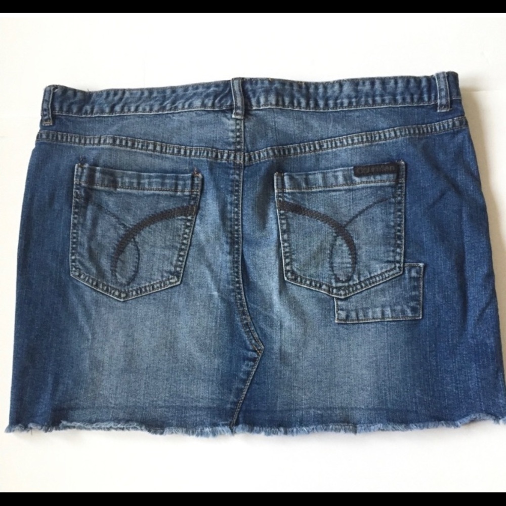 Calvin Klein Mini Jean Skirt Size 33 / 16 - Picture 2 of 8
